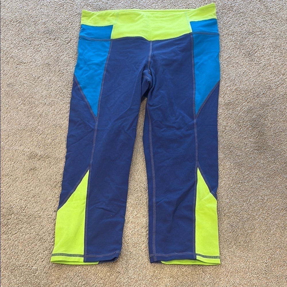 Athleta Blue and Green Leggings with Dynamic Color Blocking
